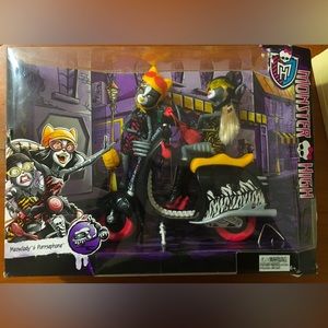 MONSTER HIGH SCOOTER WHEELIN WERECATS Meowlody Purrsephone Doll 2014